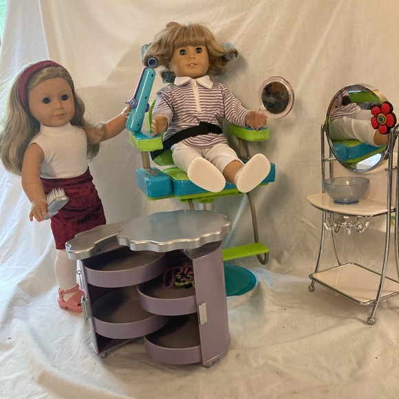 AG Salon Set: Vanity, Hairstyling Caddy & Styling Chair - $20 each! - Picture 9 of 9